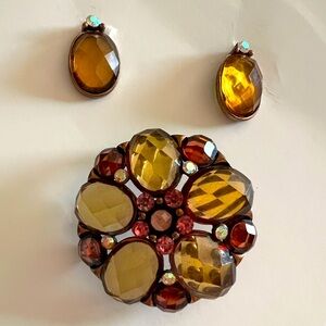 Elegant Amber tone and Gold tone Jewelry Set from the 80’s